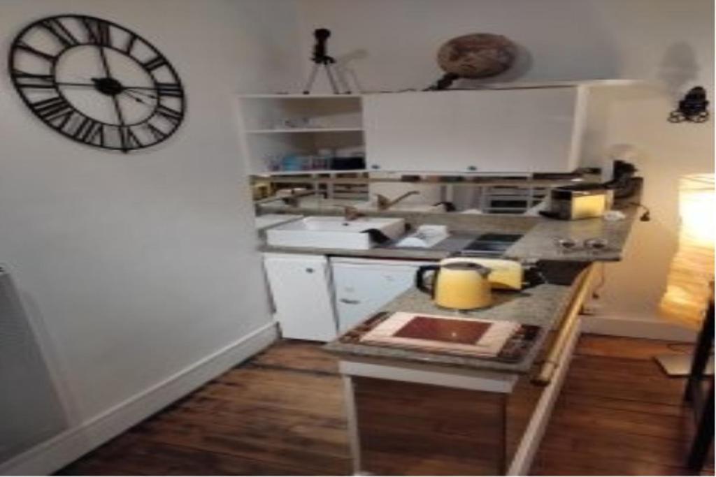Two Beautiful Studios - Bastille- 4 pers Paris Extérieur photo